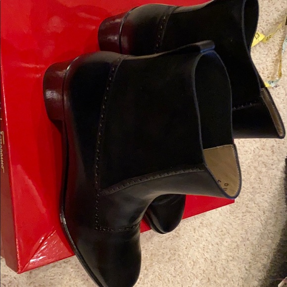 Black suede & leather SALVATORE FERRAGAMO booties - Picture 7 of 11